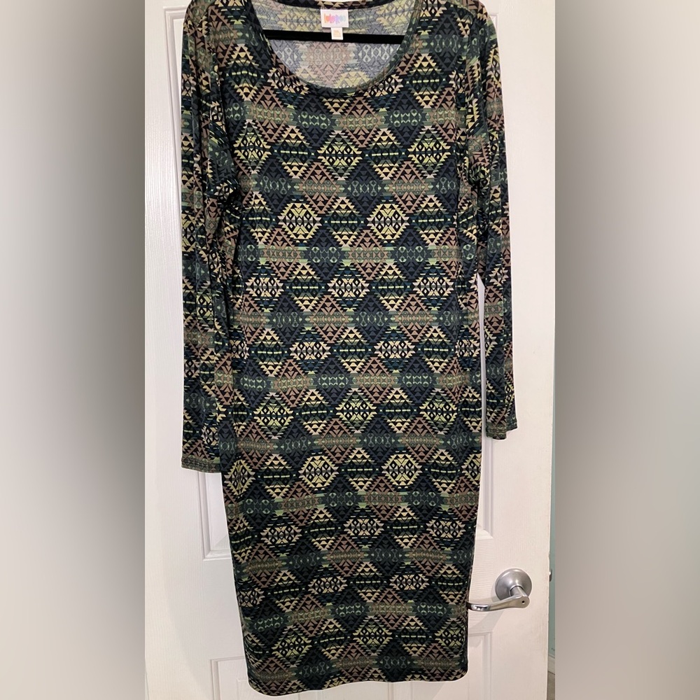 LuLaRoe Debbie Dress